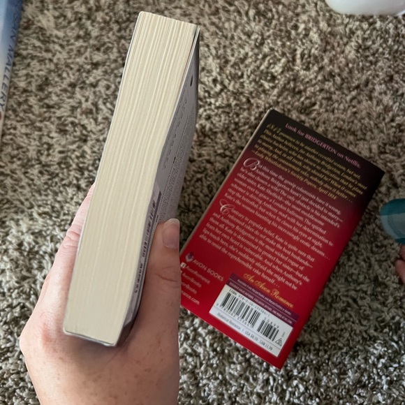 Bridgerton Book Series Books 1&2 - Picture 5 of 9